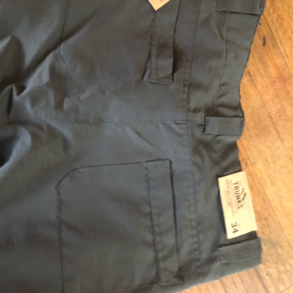 Brand new Size 34 hiking shorts - Picture 4 of 9